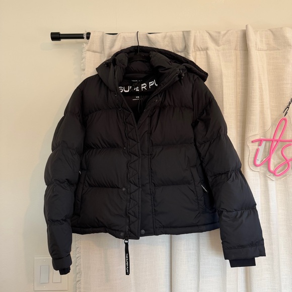 Aritzia Jackets & Blazers - Aritzia Superpuff Short Puffer Jacket